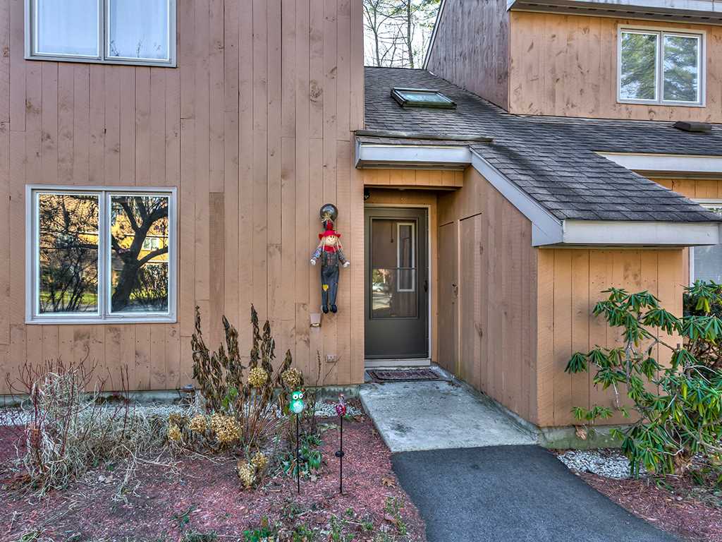 43 Derry Street Merrimack, NH 03054 - Photo 2 of 32 Gallery Image 2