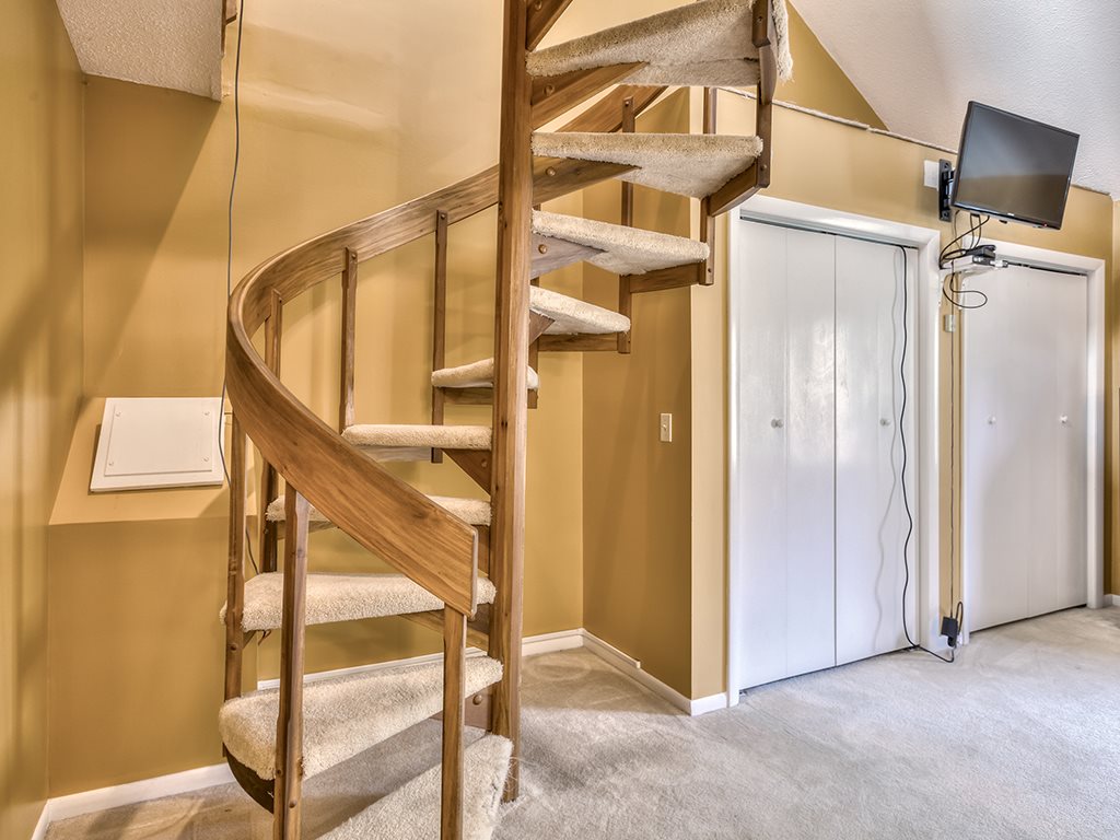 43 Derry Street Merrimack, NH 03054 - Photo 26 of 32 Gallery Image 26