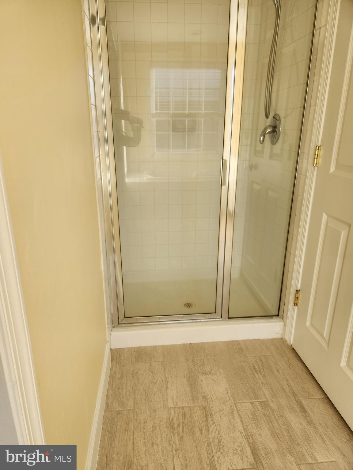 2481 Walnut Rocker Lane Herndon, VA 20171 - Photo 18 of 19 Primary bath