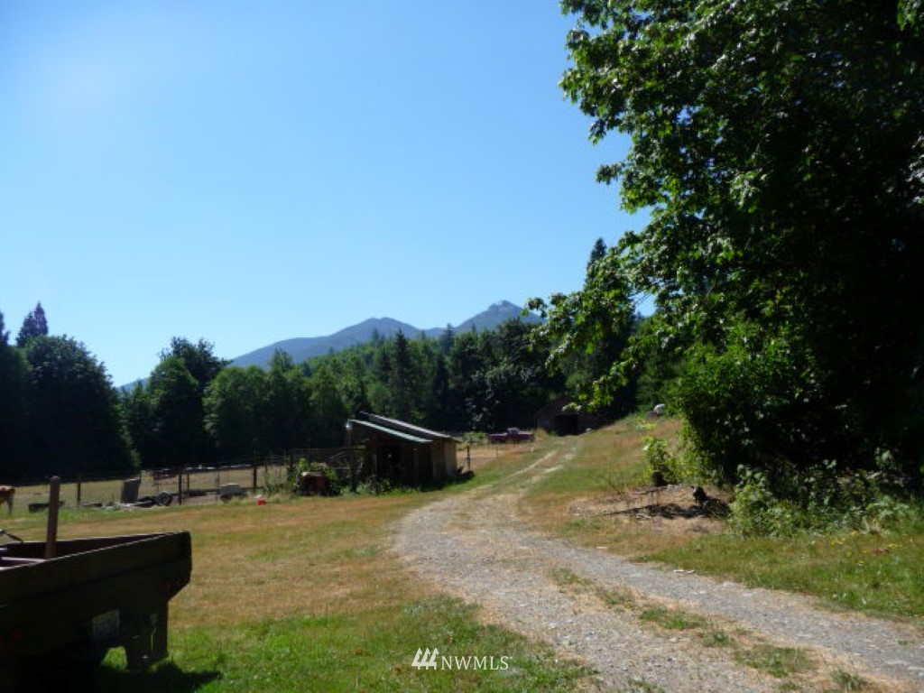 8374 Gordon Road Concrete, WA 98237 - Photo 2 of 10 Gallery Image 2
