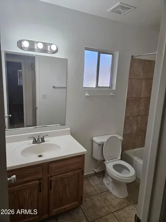 $1,025 | 703 West Rose Lane, Unit 15A, Phoenix, AZ 85013