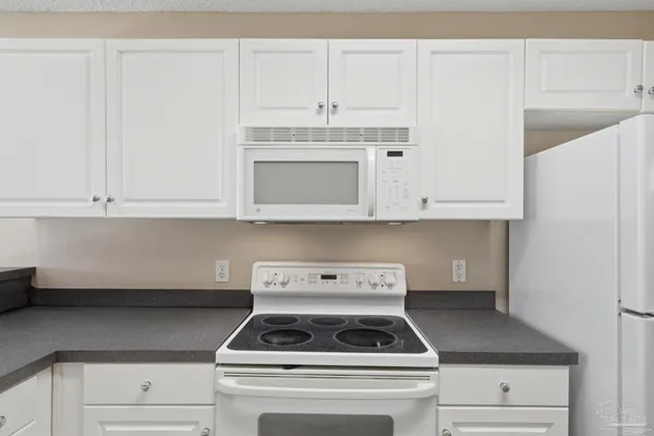 $2,000 | 342 Mizzen Lane, Pensacola, FL 32507