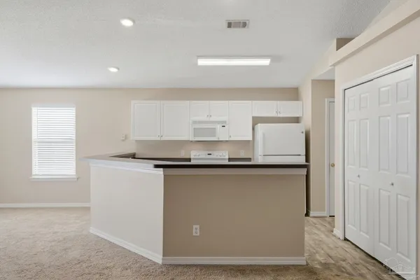 $2,000 | 342 Mizzen Lane, Pensacola, FL 32507