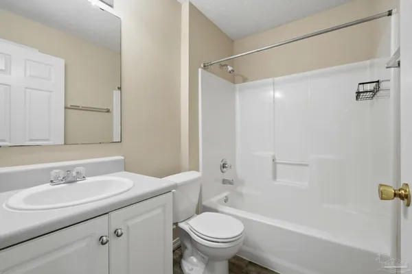 $2,000 | 342 Mizzen Lane, Pensacola, FL 32507