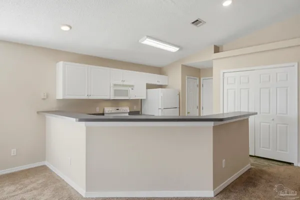 $2,000 | 342 Mizzen Lane, Pensacola, FL 32507