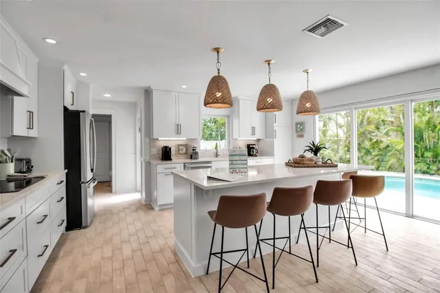 $1,750,000 | 207 Peacock Lane, Bradenton Beach, FL 34217