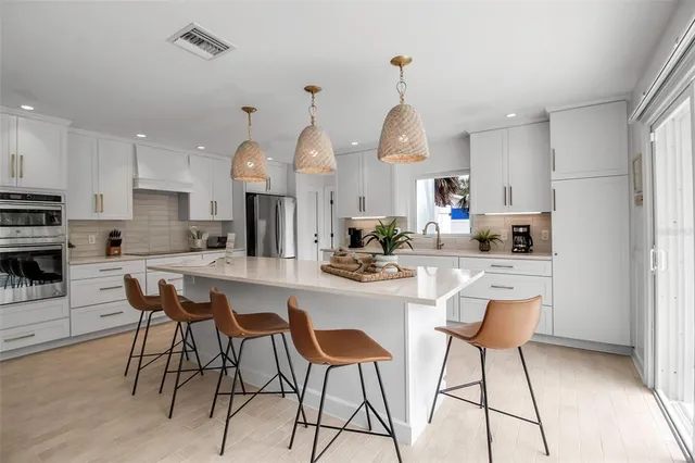 $1,750,000 | 207 Peacock Lane, Bradenton Beach, FL 34217