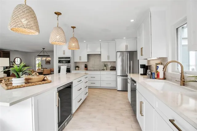 $1,750,000 | 207 Peacock Lane, Bradenton Beach, FL 34217