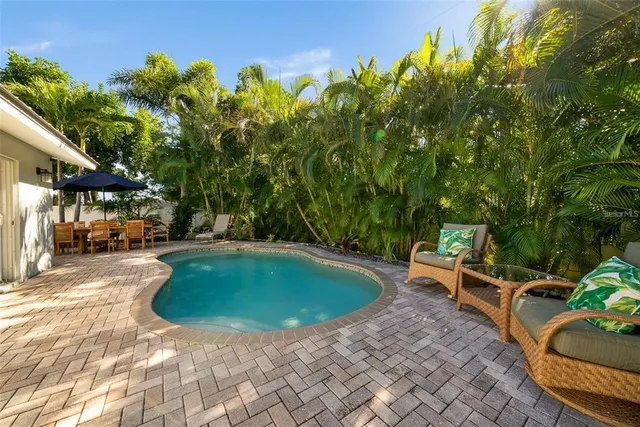 $1,750,000 | 207 Peacock Lane, Bradenton Beach, FL 34217