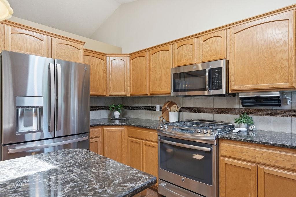 4406 East Woodglen Road Mead, WA 99021 - Photo 14 of 48
