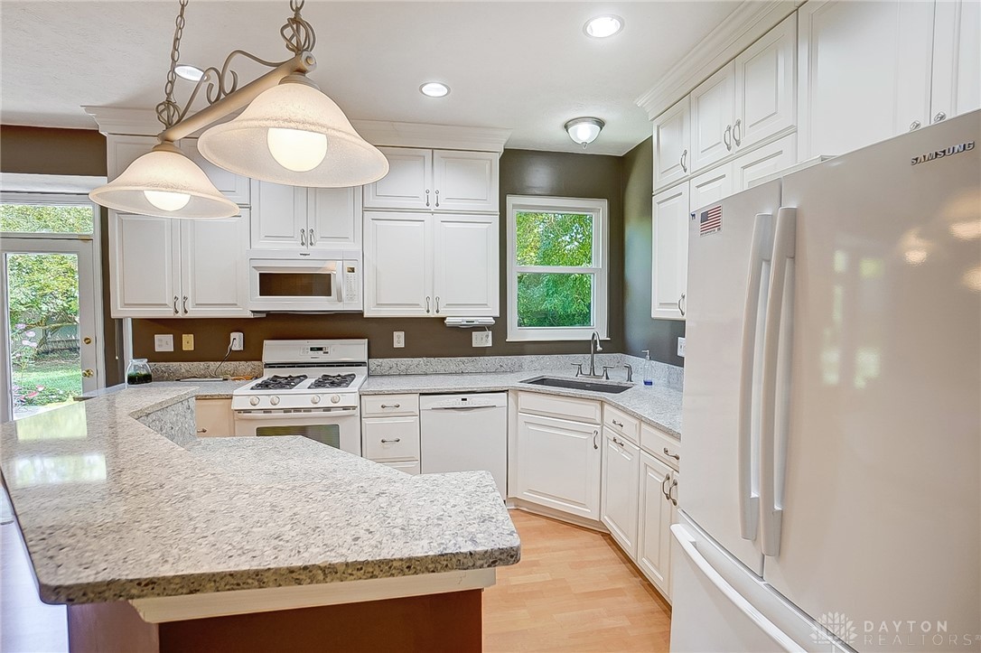 655 Springmill Drive Springboro, OH 45066 - Photo 15 of 39