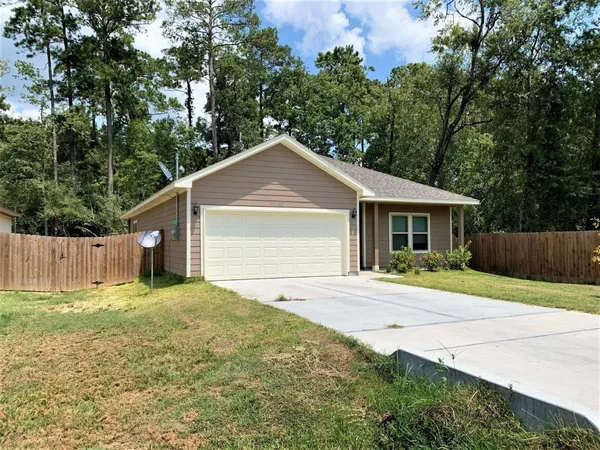 $1,770 | 21518 Little Wolf Drive, Crosby, TX 77532