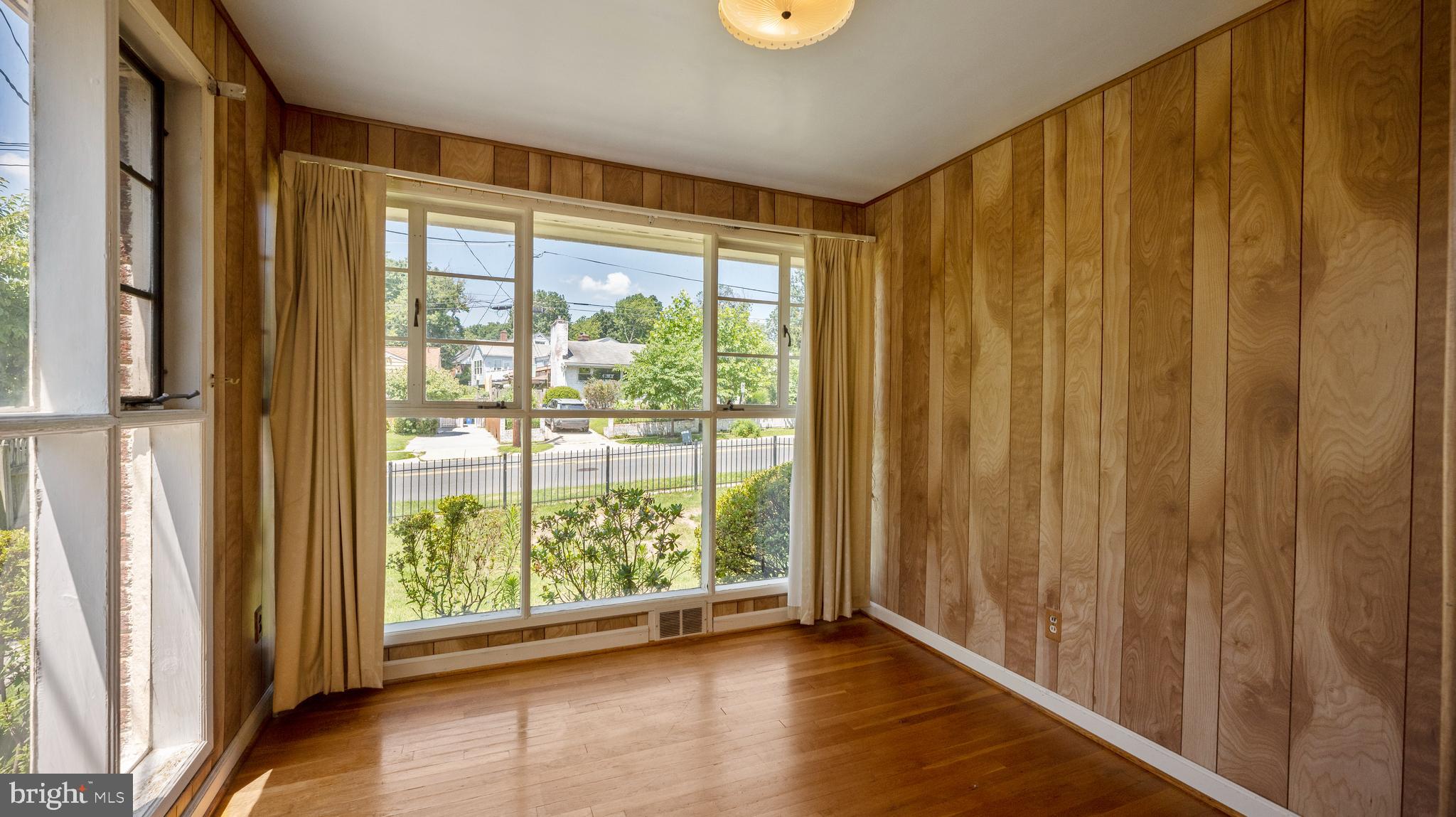 10403 Brunswick Avenue Silver Spring, MD 20902 - Photo 17 of 36