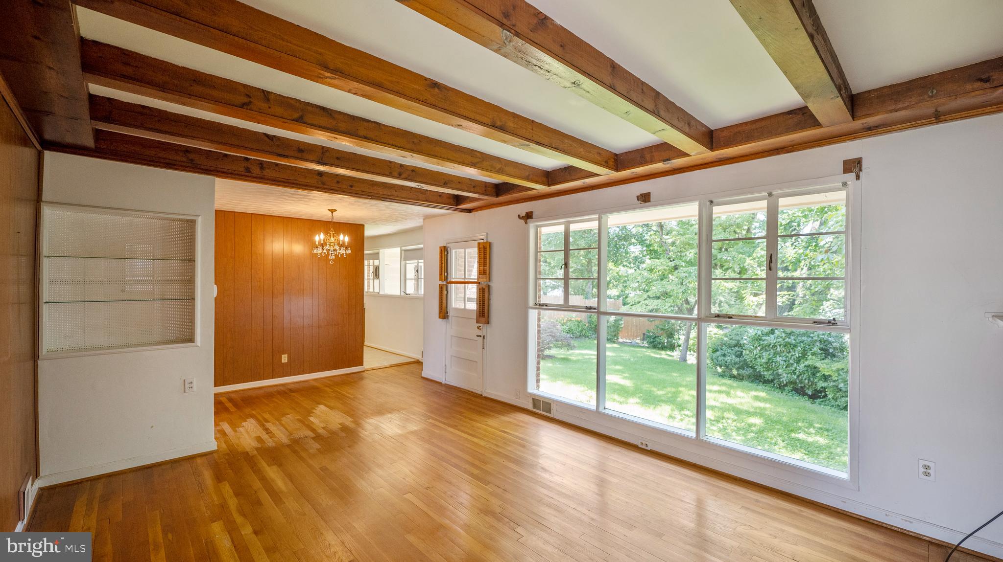 10403 Brunswick Avenue Silver Spring, MD 20902 - Photo 3 of 36