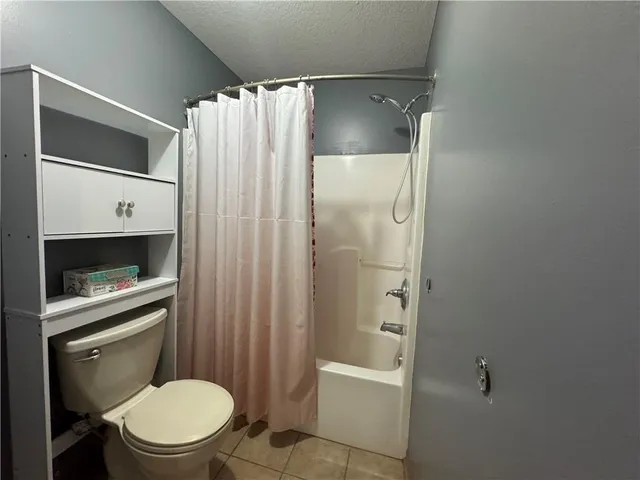 $225,000 | 789 Pinewood Street, Gardner, KS 66030