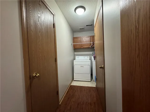 $225,000 | 789 Pinewood Street, Gardner, KS 66030