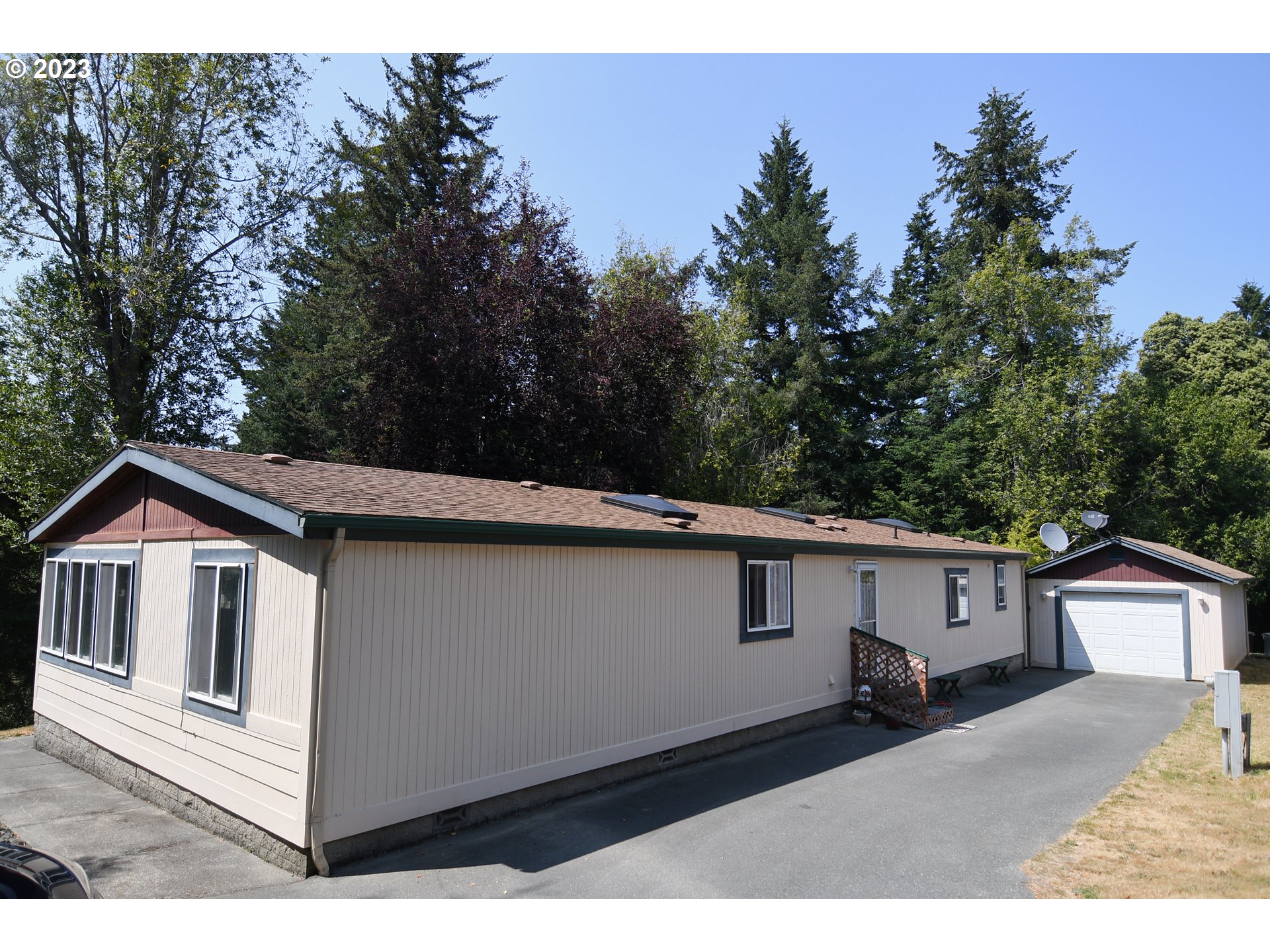 99851 Mt Emily Road Brookings, OR 97415 - Photo 4 of 46