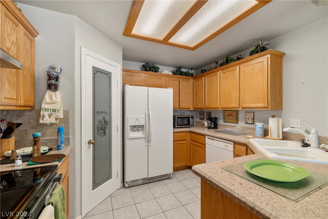 381 Round Up Court Pahrump, NV 89048 - Photo 3 of 17 Gallery Image 3
