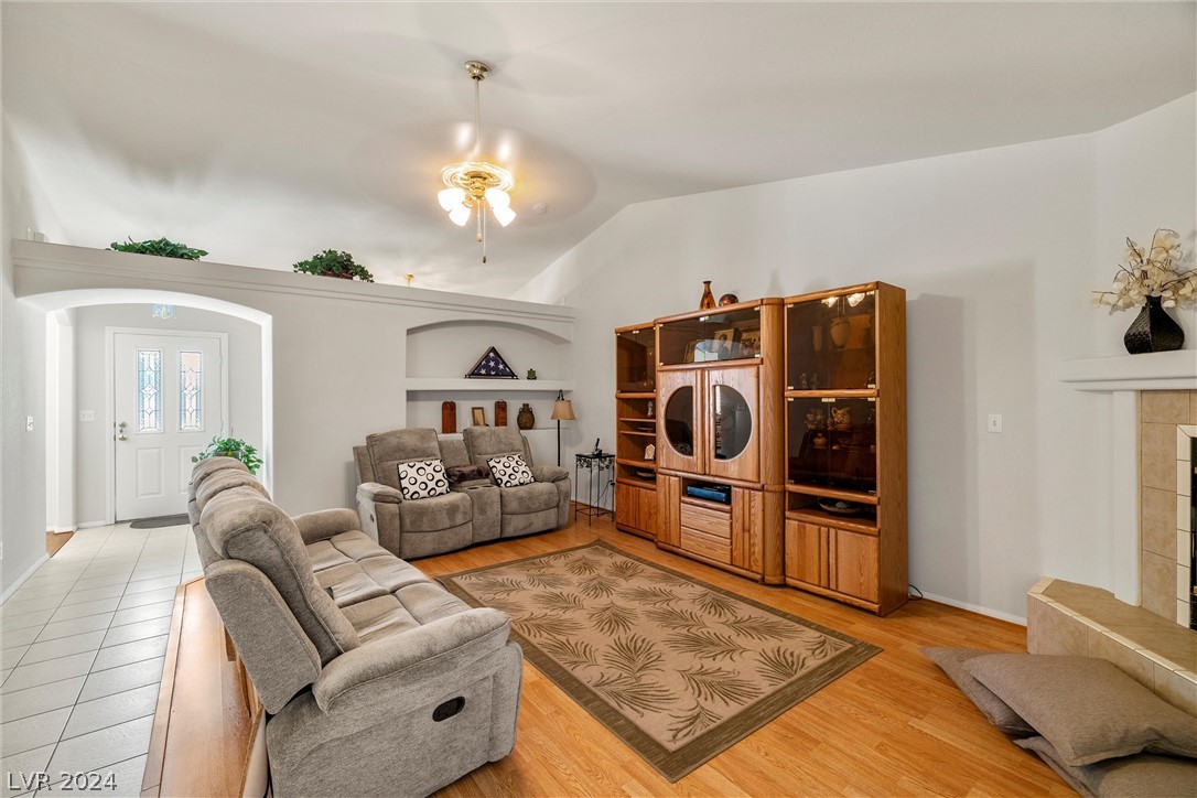 381 Round Up Court Pahrump, NV 89048 - Photo 8 of 17 Gallery Image 8