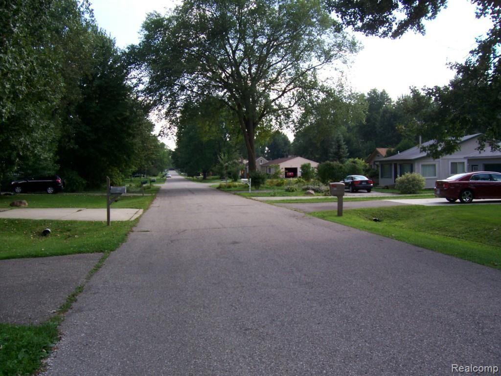 3549 Alida Avenue Rochester, MI 48309 - Photo 25 of 25 25_Street View-South.jpg