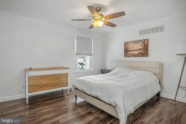 $249,900 | 405 Woodmill Court, Newark, DE 19702