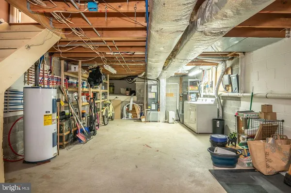 $249,900 | 405 Woodmill Court, Newark, DE 19702