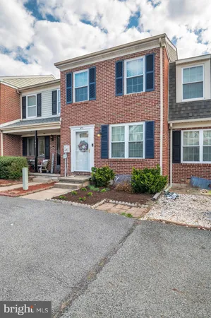 $249,900 | 405 Woodmill Court, Newark, DE 19702