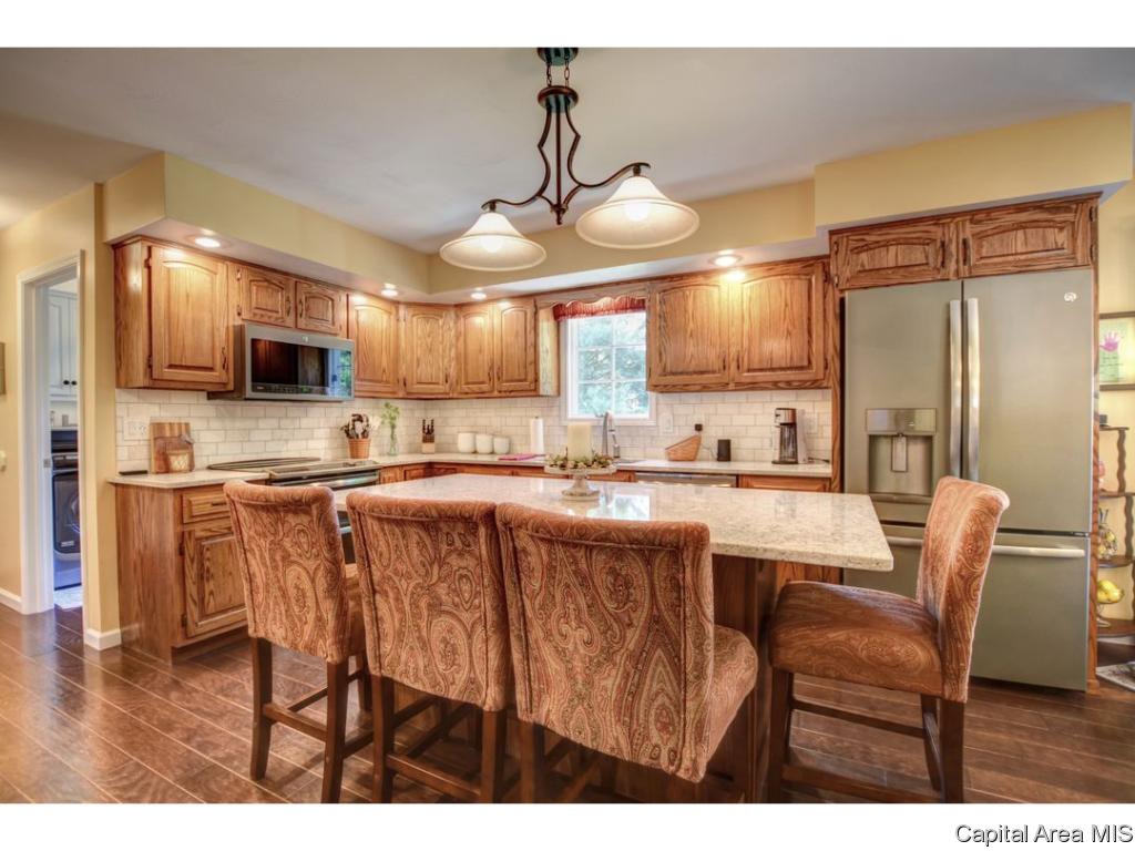 4044 Guilford Drive Springfield, IL 62711 - Photo 14 of 33