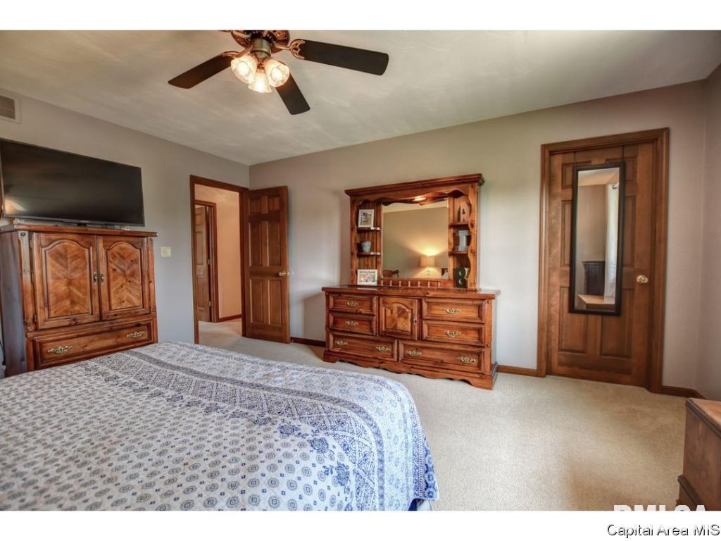 4044 Guilford Drive Springfield, IL 62711 - Photo 16 of 33