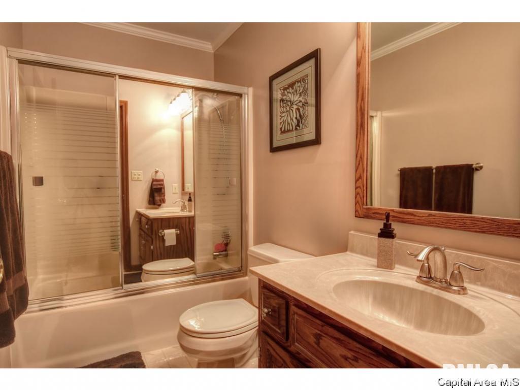 4044 Guilford Drive Springfield, IL 62711 - Photo 20 of 33