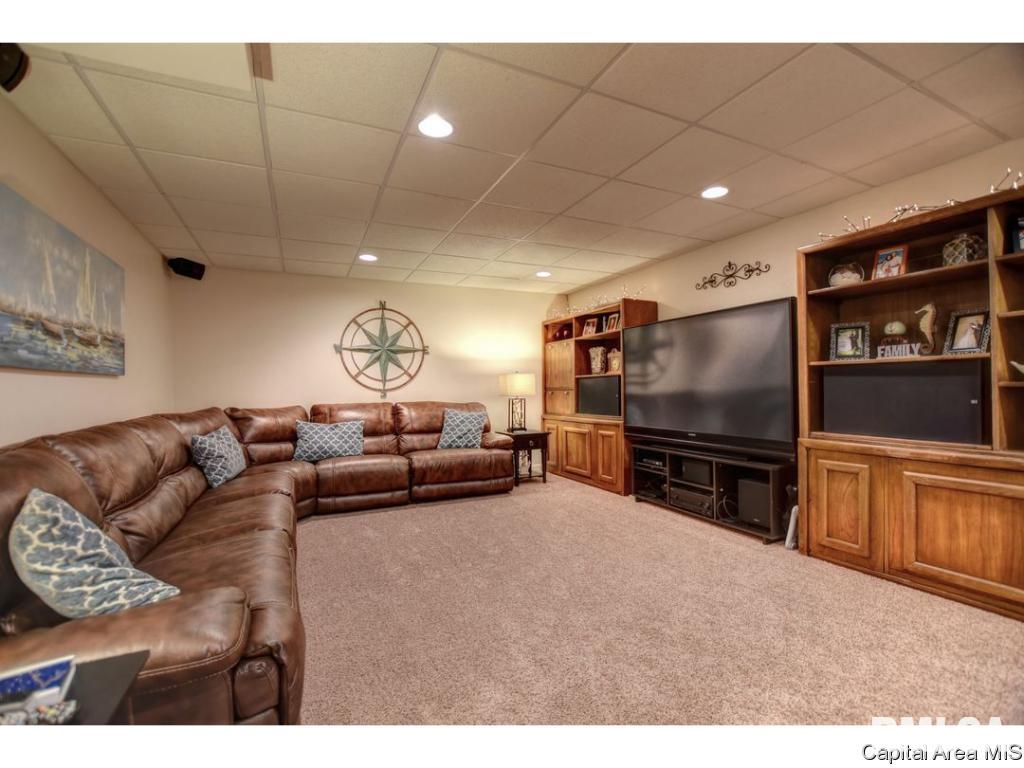 4044 Guilford Drive Springfield, IL 62711 - Photo 26 of 33