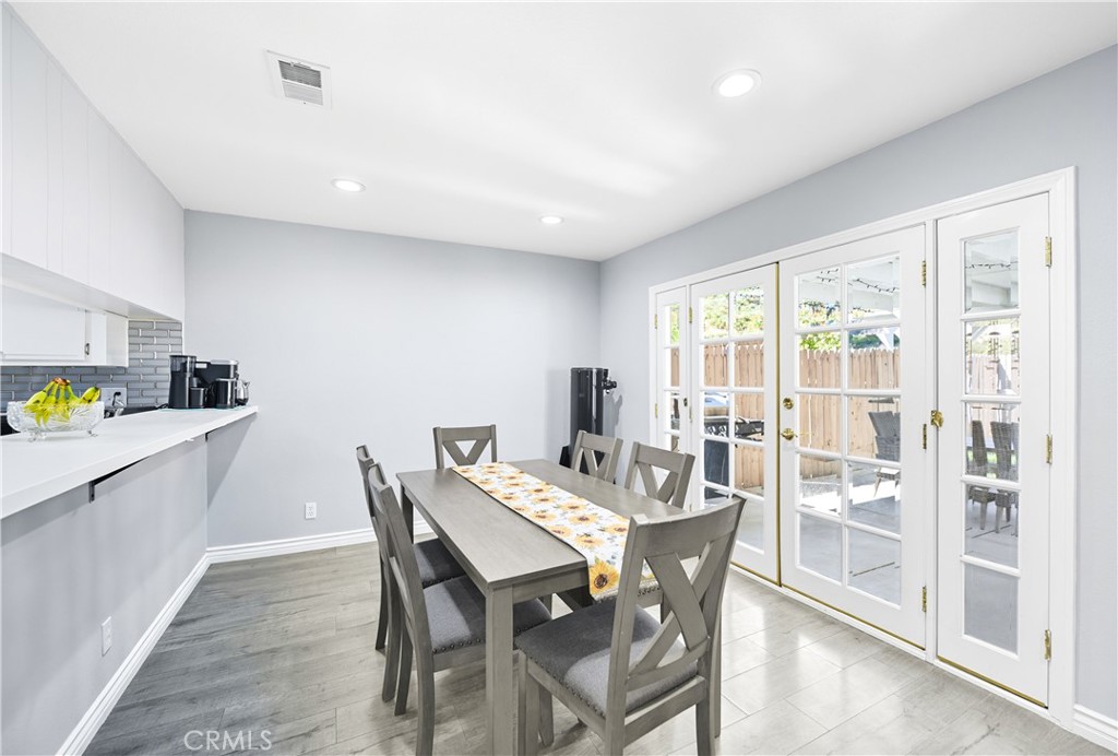 2450 Stow Street Simi Valley, CA 93063 - Photo 8 of 24