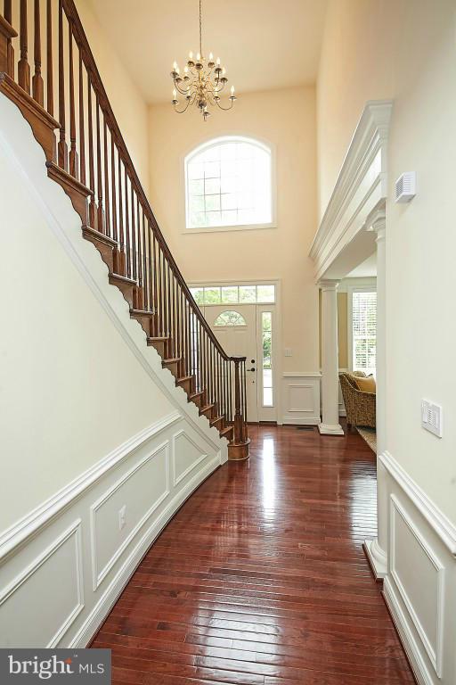 5818 Colchester Road Clifton, VA 20124 - Photo 16 of 30 Front Foyer