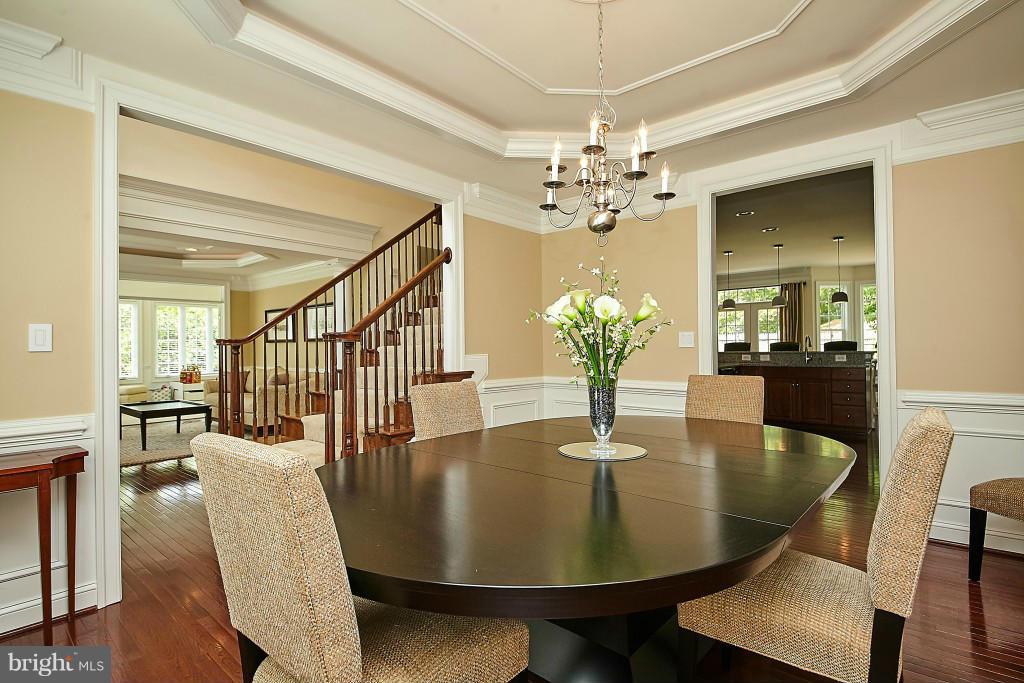 5818 Colchester Road Clifton, VA 20124 - Photo 4 of 30 Dining Room