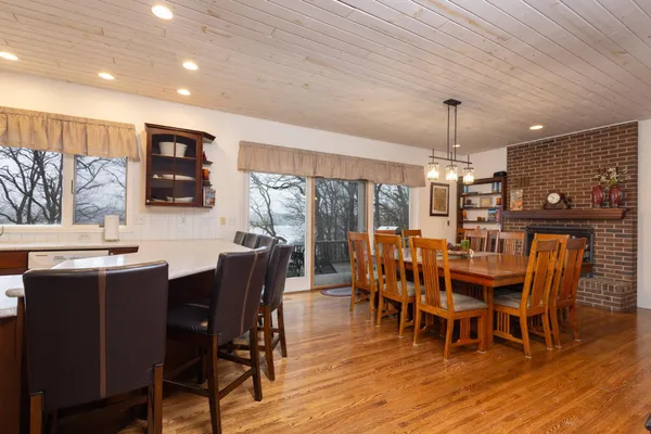 $999,900 | 40861 Acorn Drive, Dent, MN 56528