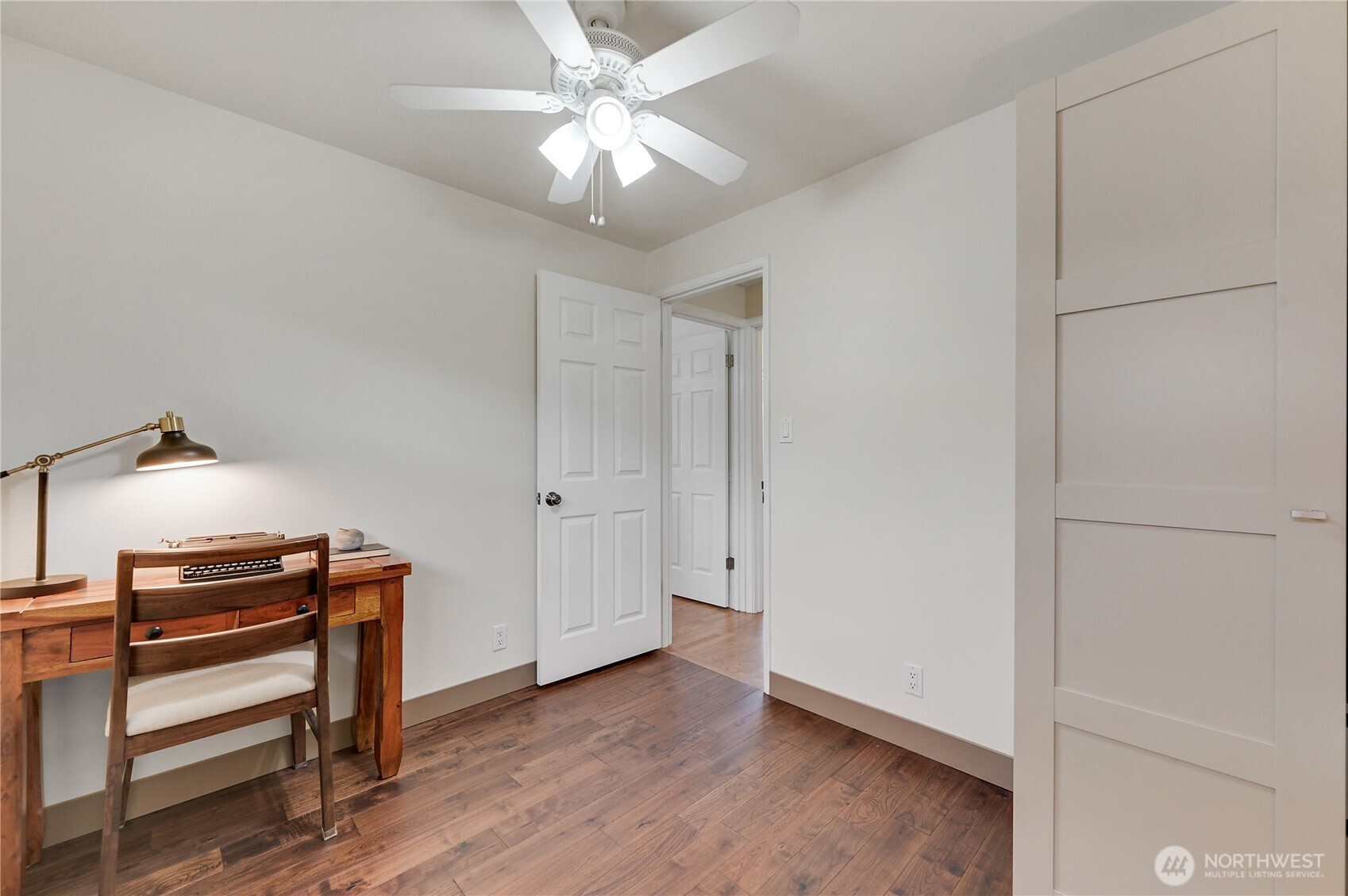 10157 Northeast 200th Street Bothell, WA 98011 - Photo 24 of 38