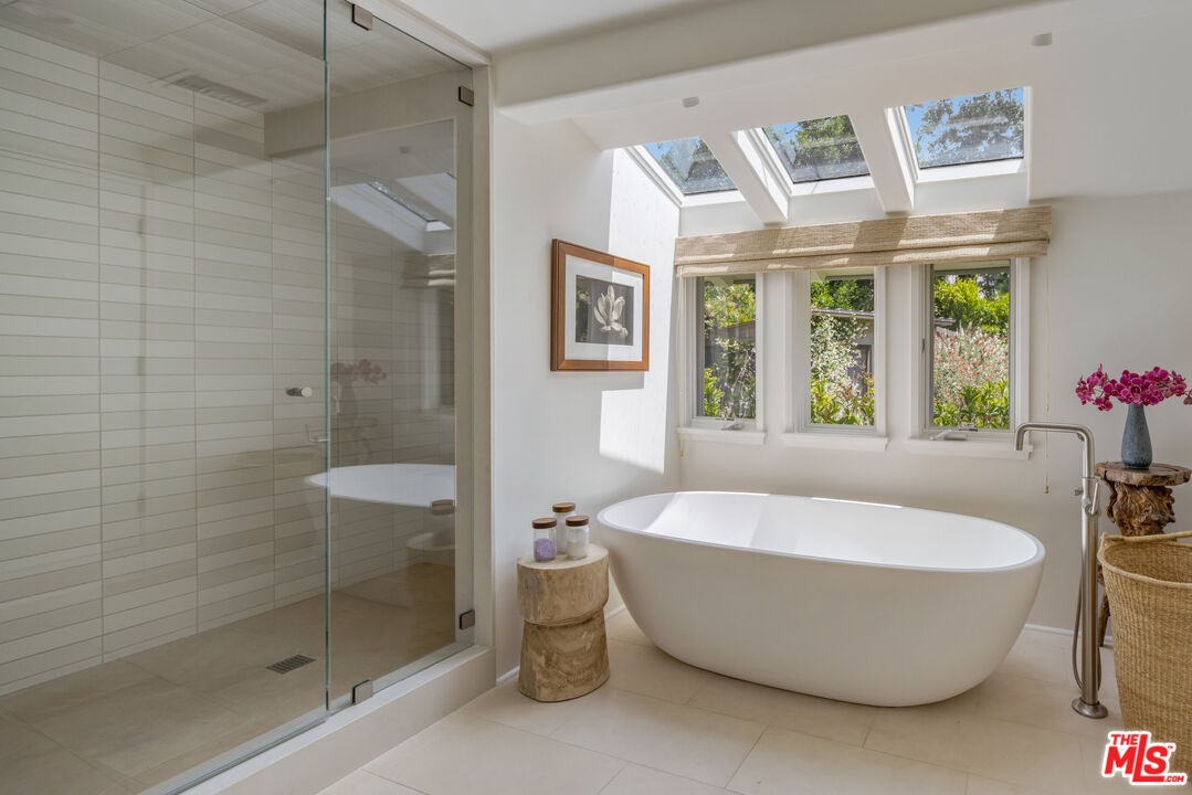 13214 Riviera Ranch Road Los Angeles, CA 90049 - Photo 17 of 42
