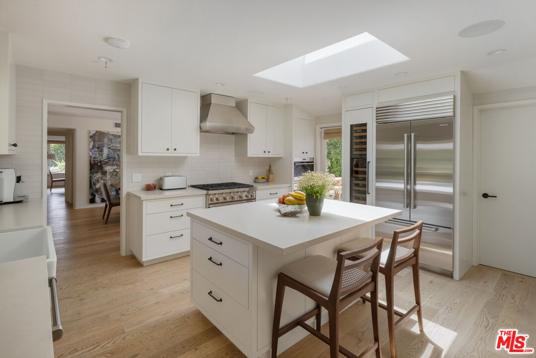 13214 Riviera Ranch Road Los Angeles, CA 90049 - Photo 10 of 42