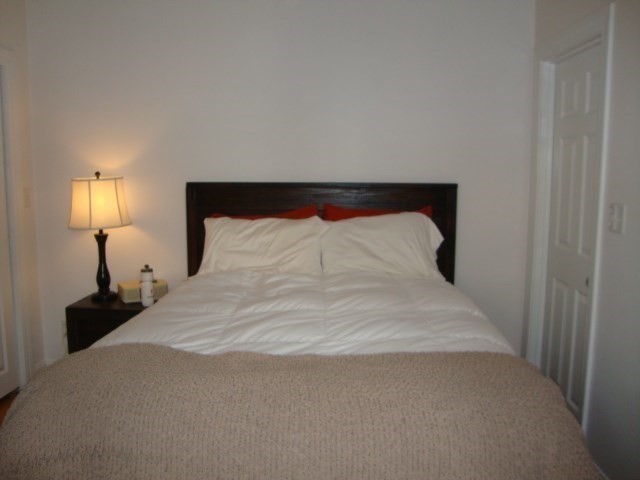 27 Bowdoin Street, Unit 2C Boston, MA 02114 - Photo 4 of 8