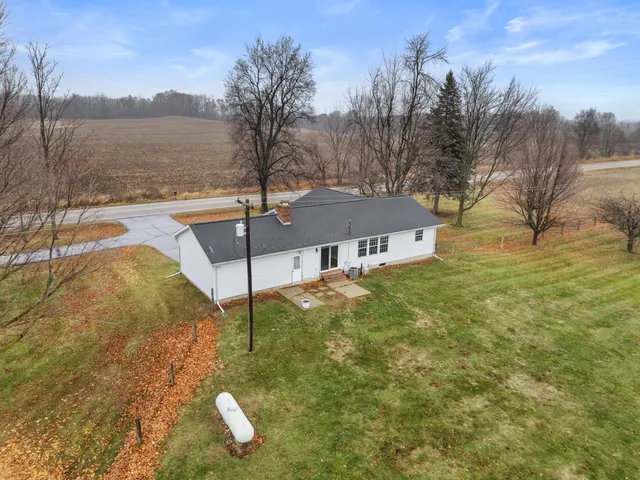 $299,900 | 7291 East Sterling Road, Jerome, MI 49249