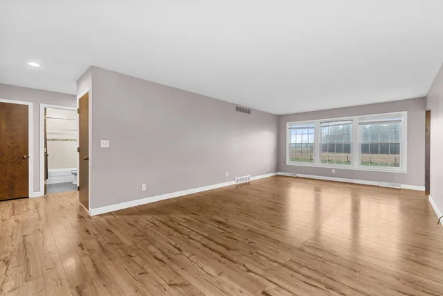 $299,900 | 7291 East Sterling Road, Jerome, MI 49249