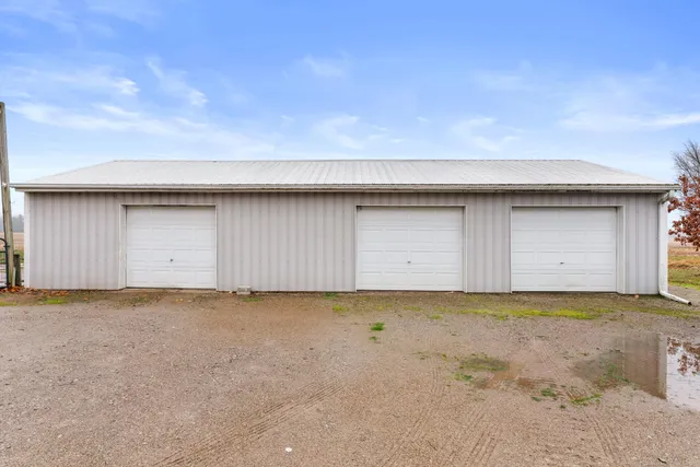 $299,900 | 7291 East Sterling Road, Jerome, MI 49249