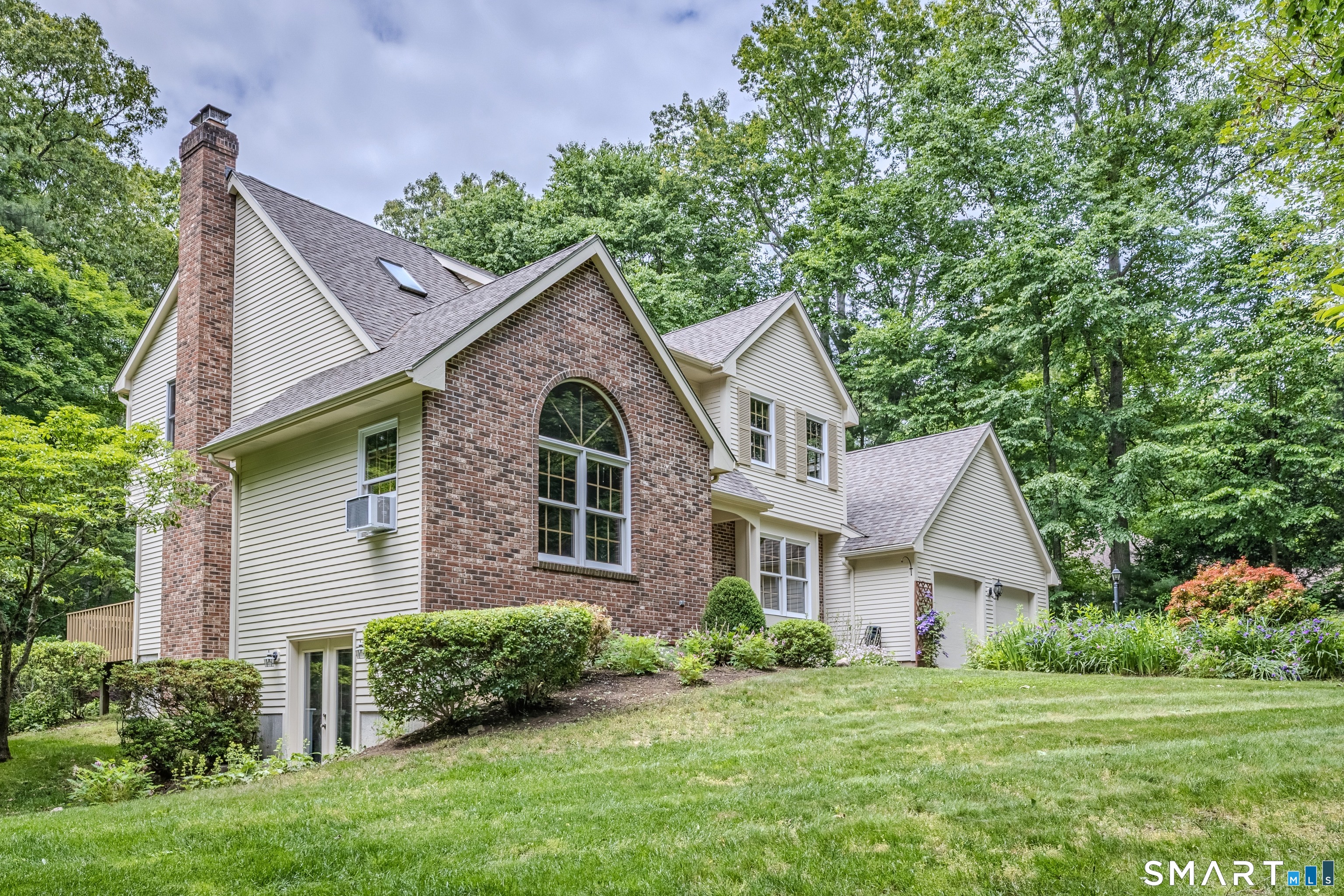 15 Jacobs Hill Road Mansfield, CT 06250 - Photo 2 of 40