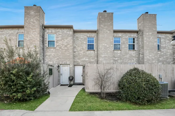 $1,840 | 2874 Holly Hall Street, Unit 2874, Houston, TX 77054