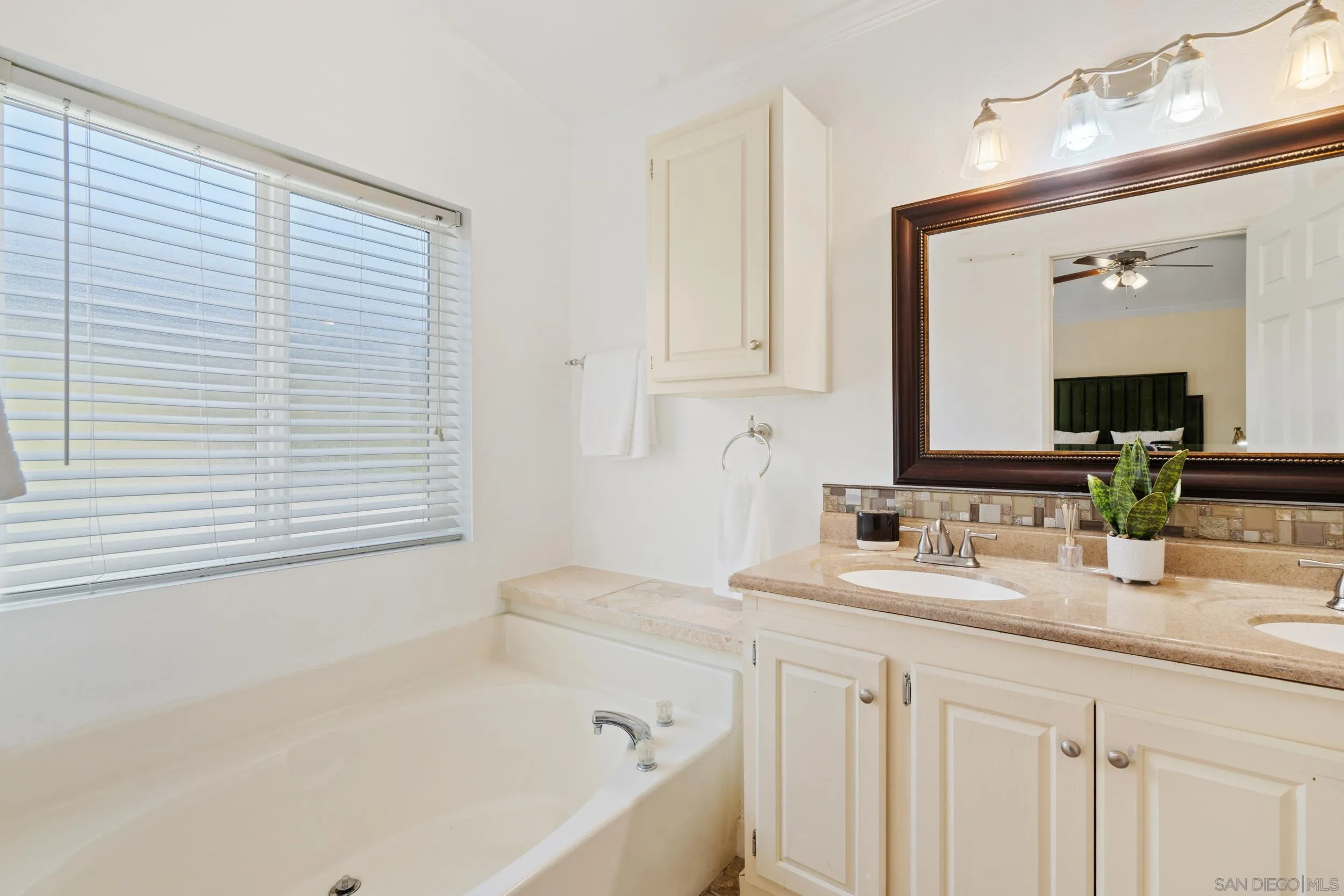15935 Spring Oaks Road, Unit 102 El Cajon, CA 92021 - Photo 21 of 35 Gallery Image 21
