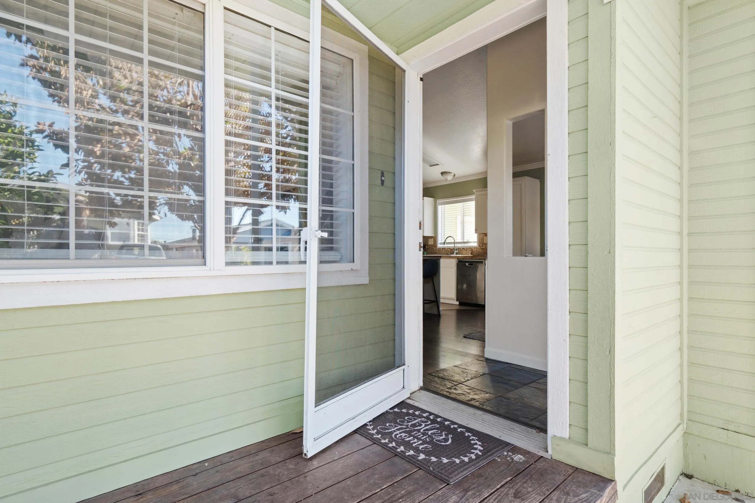 15935 Spring Oaks Road, Unit 102 El Cajon, CA 92021 - Photo 4 of 35 Gallery Image 4