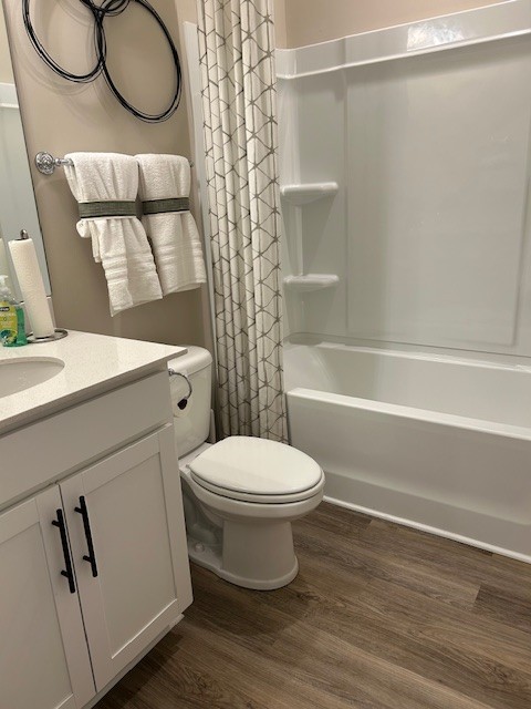 304 Hickory Pointe Drive Dickson, TN 37055 - Photo 5 of 26 a bathroom with a toilet and a shower