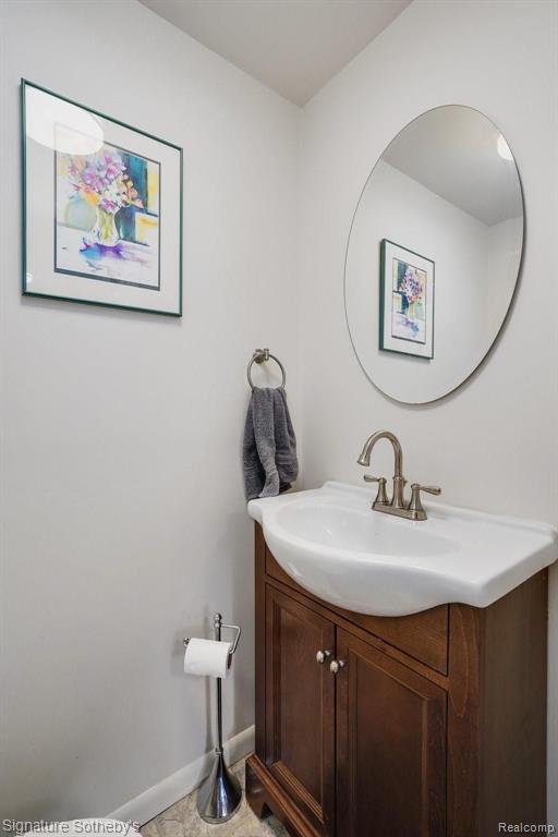 21127 Inkster Road Farmington Hills, MI 48336 - Photo 10 of 24