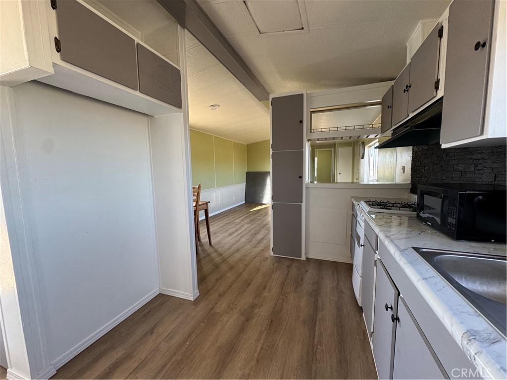 3423 Canyon Road Twentynine Palms, CA 92277 - Photo 6 of 21