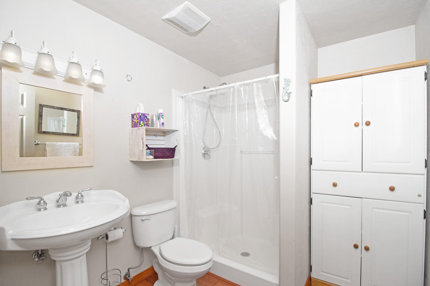 70 Tyler Drive Blaine County, ID 83313 - Photo 17 of 25 Apartment Bathroom